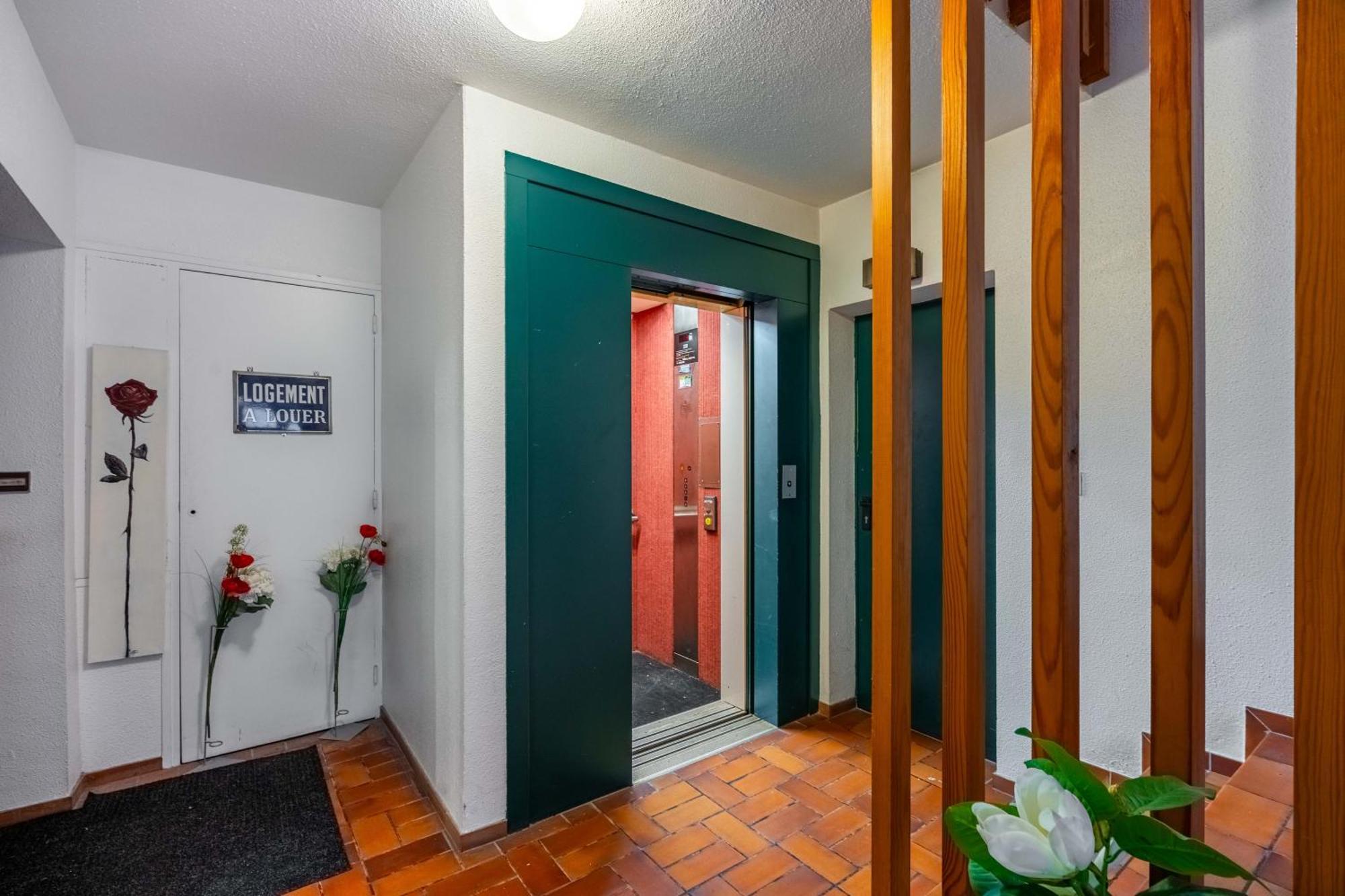 Ferienwohnung Le Precieux De Raoul Nancy Centre Avec Ascenseur Exterior foto