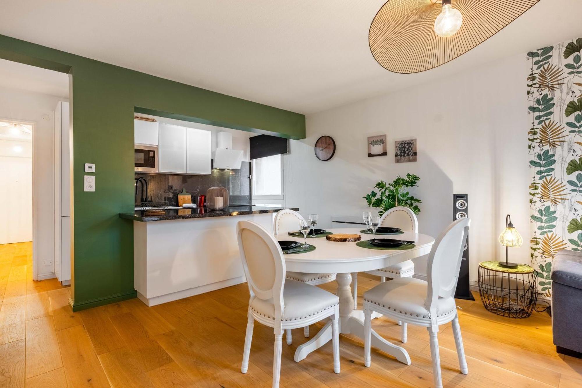 Ferienwohnung Le Precieux De Raoul Nancy Centre Avec Ascenseur Exterior foto